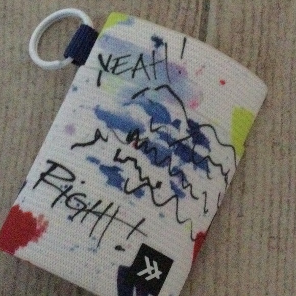 Thread Wallet - Picture 3 of 6